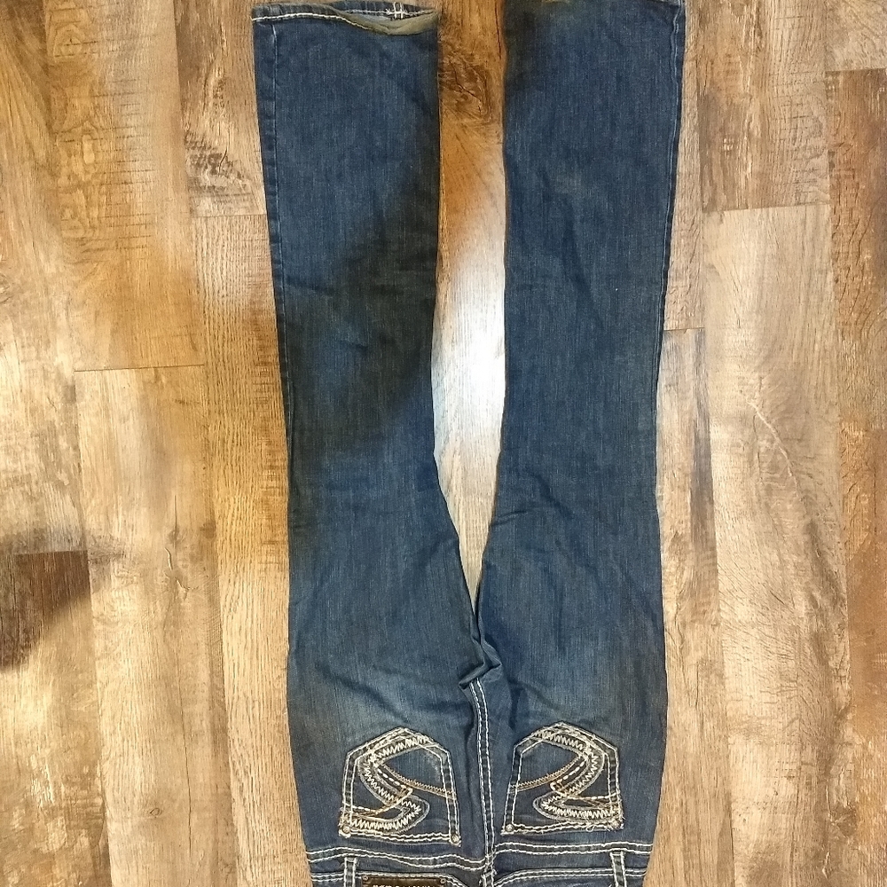 Silver Jeans - Picture 2 of 2
